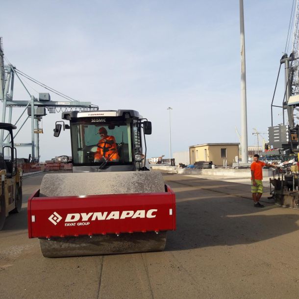 Esempio dalla galleria fotografica di Maceratesi Asfalti Srl